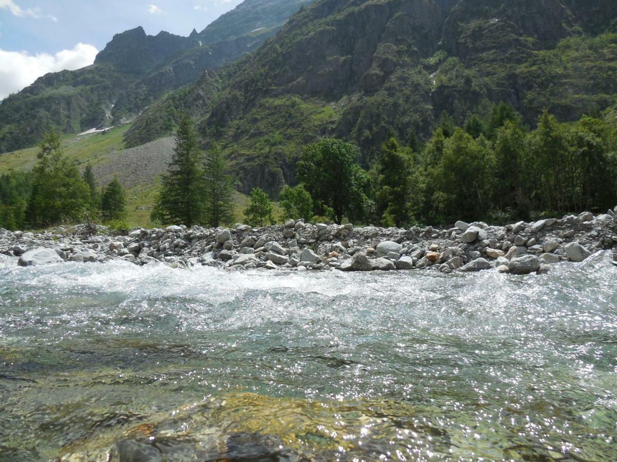 Chalet Les De Galinette *